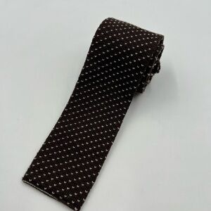 Men’s VTG Wembley fabric square tip tie. Brown and‎ cream 2.25”x52”.